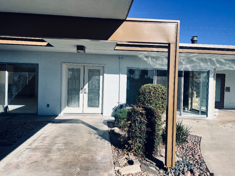 Primary Photo - 1 Manzanita Dr