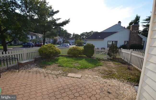 Building Photo - 45 Tynemouth Ct
