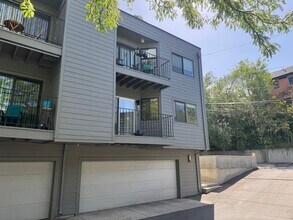 Building Photo - 480 North Wall Street-C101