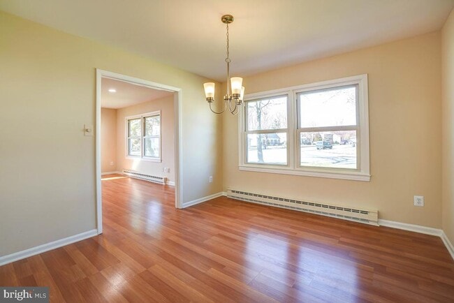 Building Photo - 504 S Harrison Rd