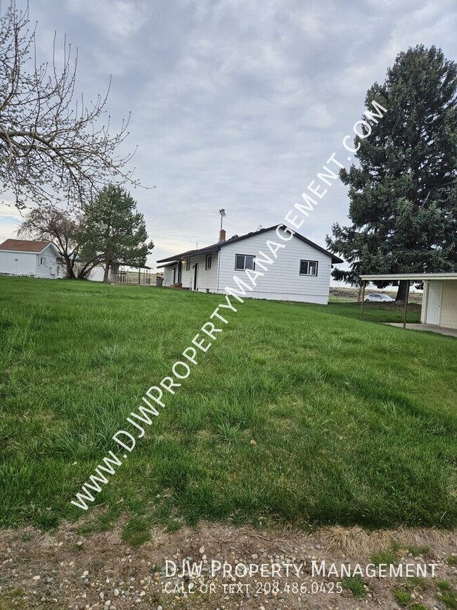 Building Photo - 7196 Edna Ln