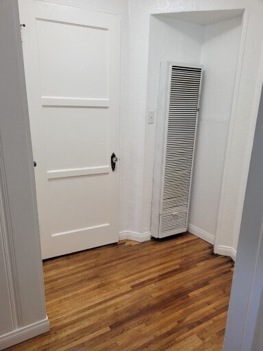 Building Photo - 404 S Juanita Ave