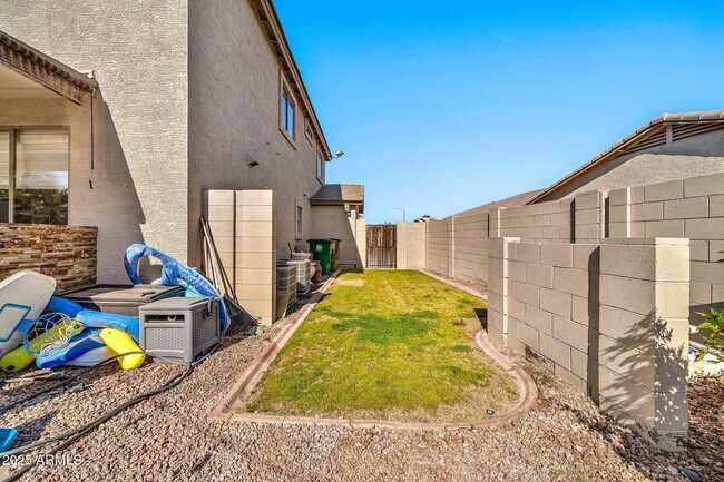 Building Photo - 15791 W Mohave St
