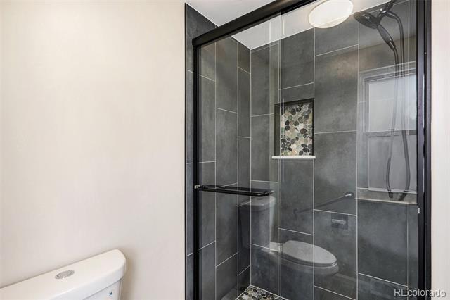 Building Photo - 8345 E Hinsdale Ave