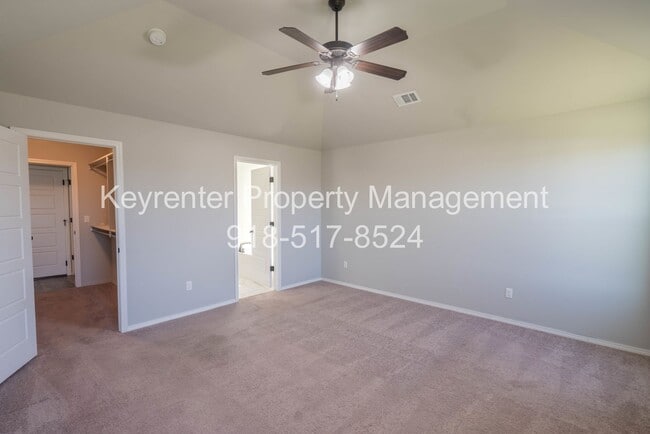 Building Photo - 3 Bed | 2 Bath in Broken Arrow!