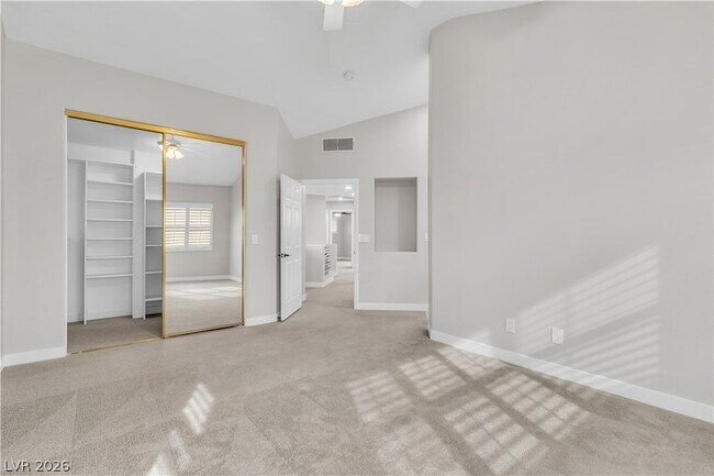 Building Photo - 1712 Estrella St