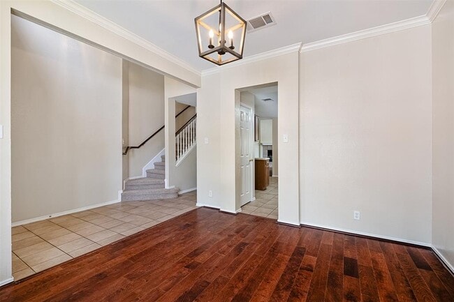 Building Photo - 2205 Romeo Dr