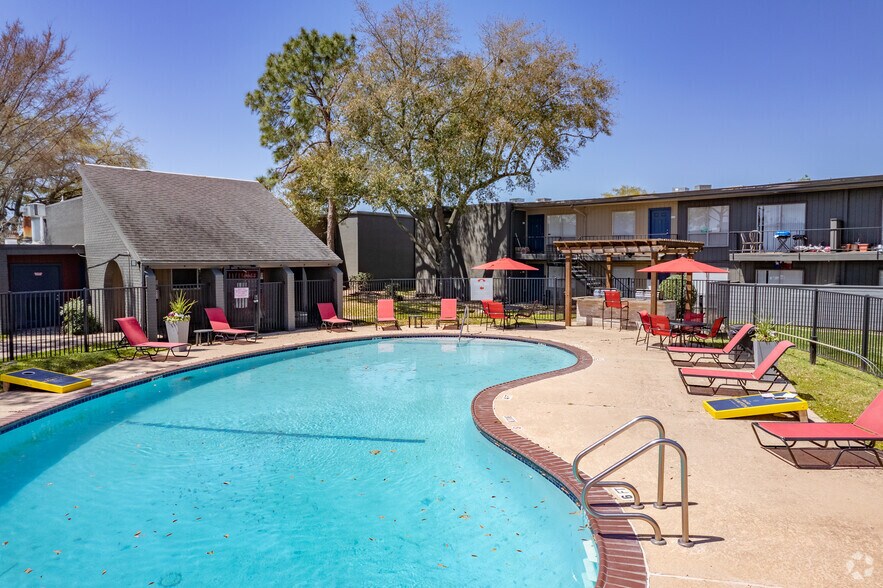 The Grand Hampton at Clear Lake 16202 El Camino Real Houston TX 77062 Apartment Finder