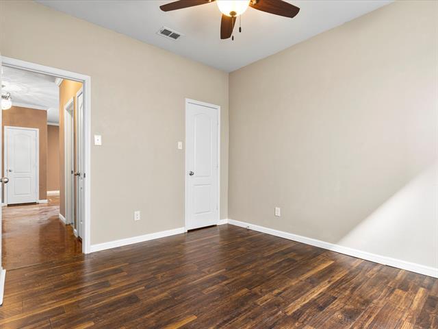 Building Photo - 5000 Wild Oats Dr