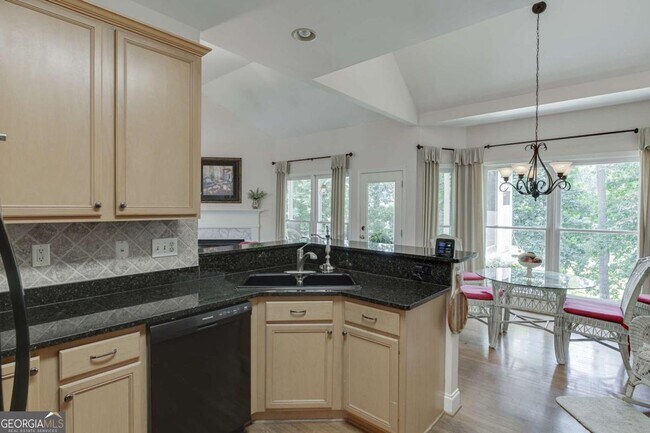 Building Photo - 6440 Deep Woods Ct