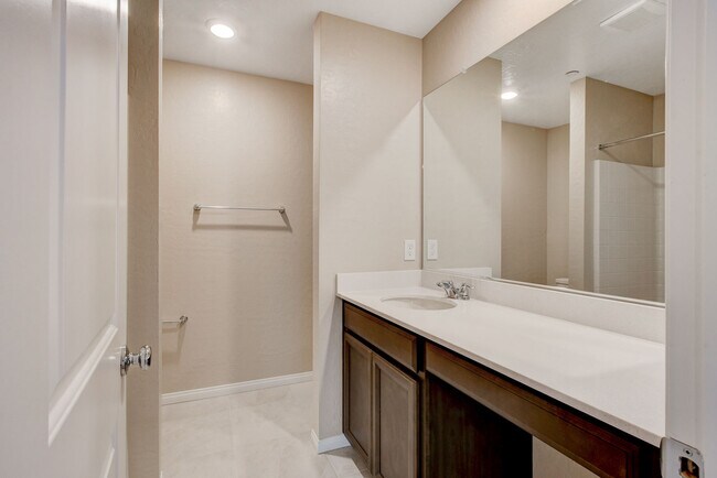 Building Photo - 11553 Alpine Cove Ave