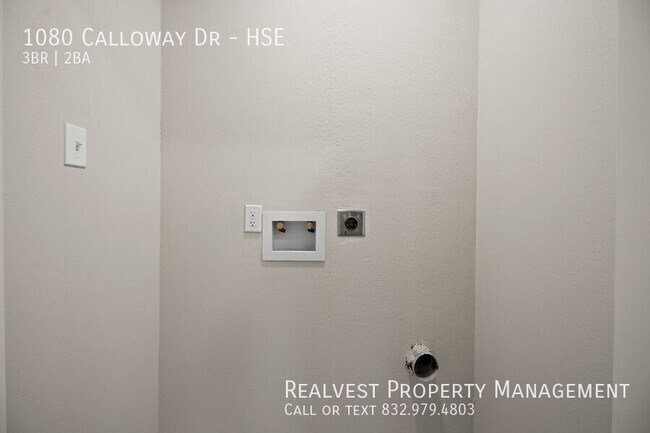 Building Photo - 1080 Calloway Dr-HSE