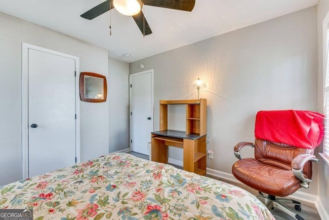 Building Photo - 6385 Lobelia Rd SW