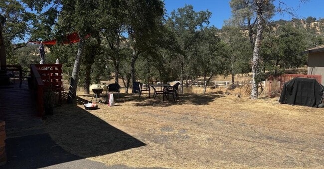 Building Photo - 13600 Pino Ct