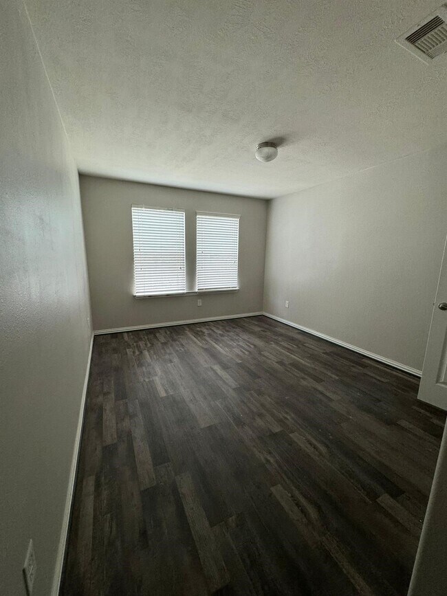 Building Photo - 25614 Crisp Spring Ln