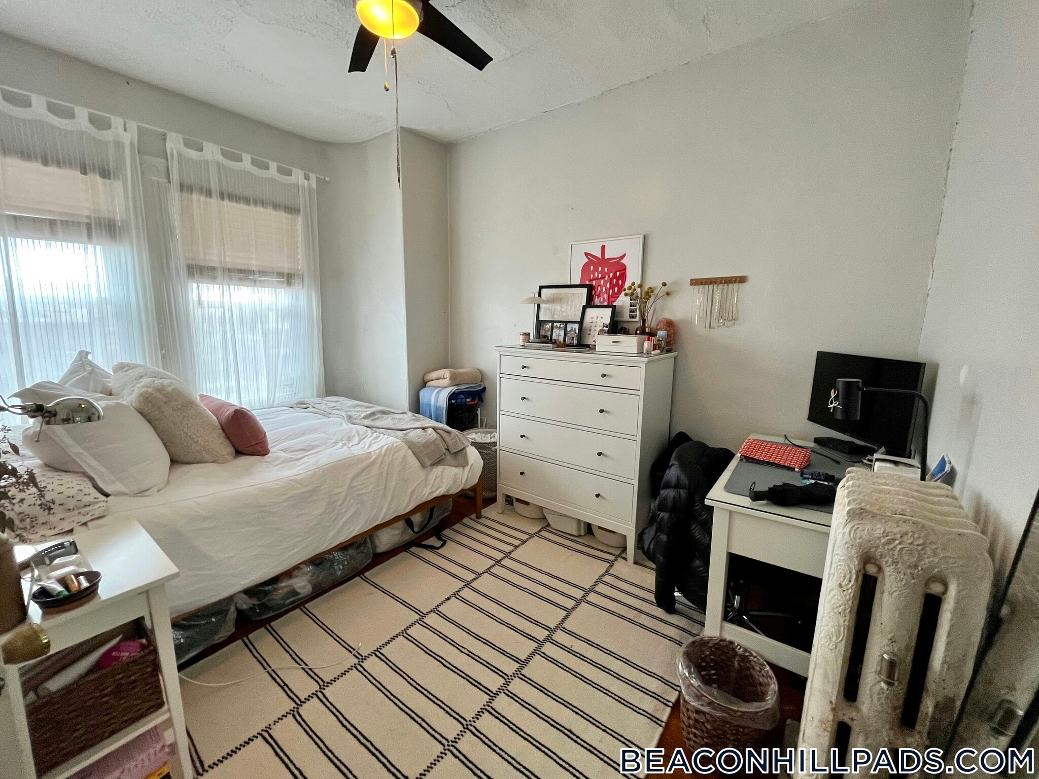 Building Photo - 108 Myrtle St