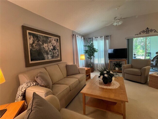 Building Photo - 18030 Webster Grove Dr