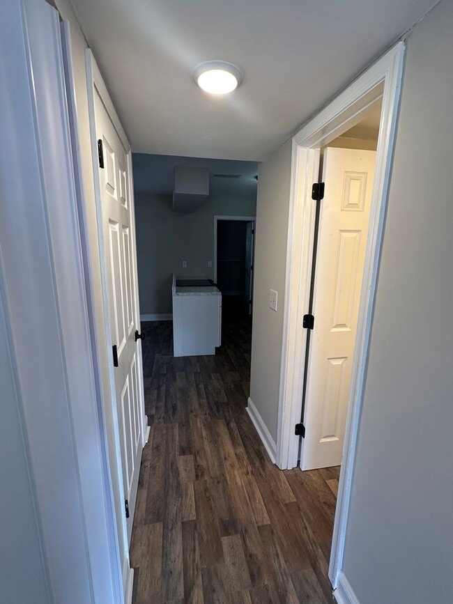 Building Photo - 3 Bed Large Townhome in West Ashley!