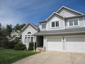 Building Photo - 6315 Victorious Song Ln