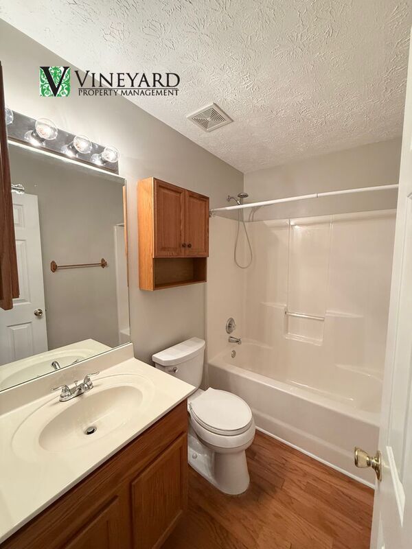 Building Photo - 515 Kensigton Park Dr