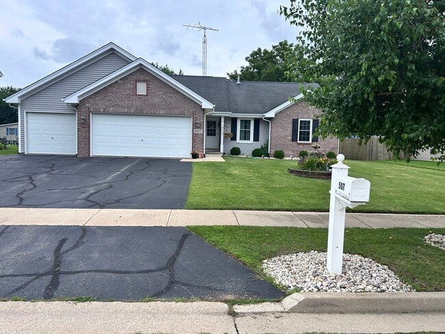 Building Photo - 507 Wheatland Dr