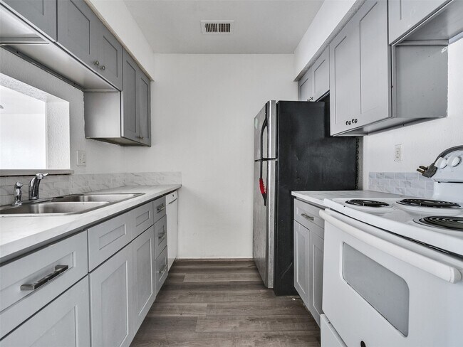 Building Photo - 12658 Ashford Meadow Dr