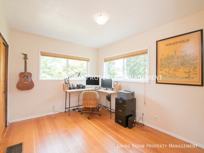 Building Photo - 8300 NE Tillamook St