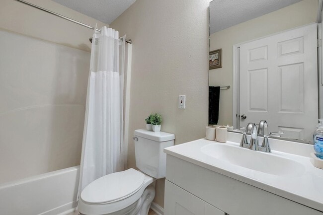 Building Photo - 119 Belmont Rd