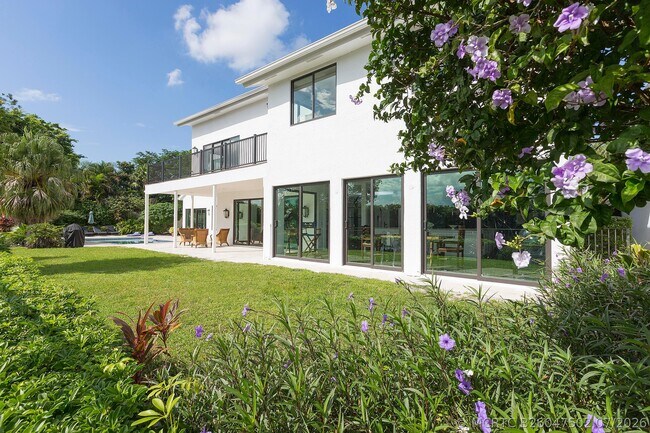 Building Photo - 2905 Polo Island Dr