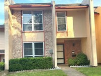 Building Photo - 312 Valley Park Dr