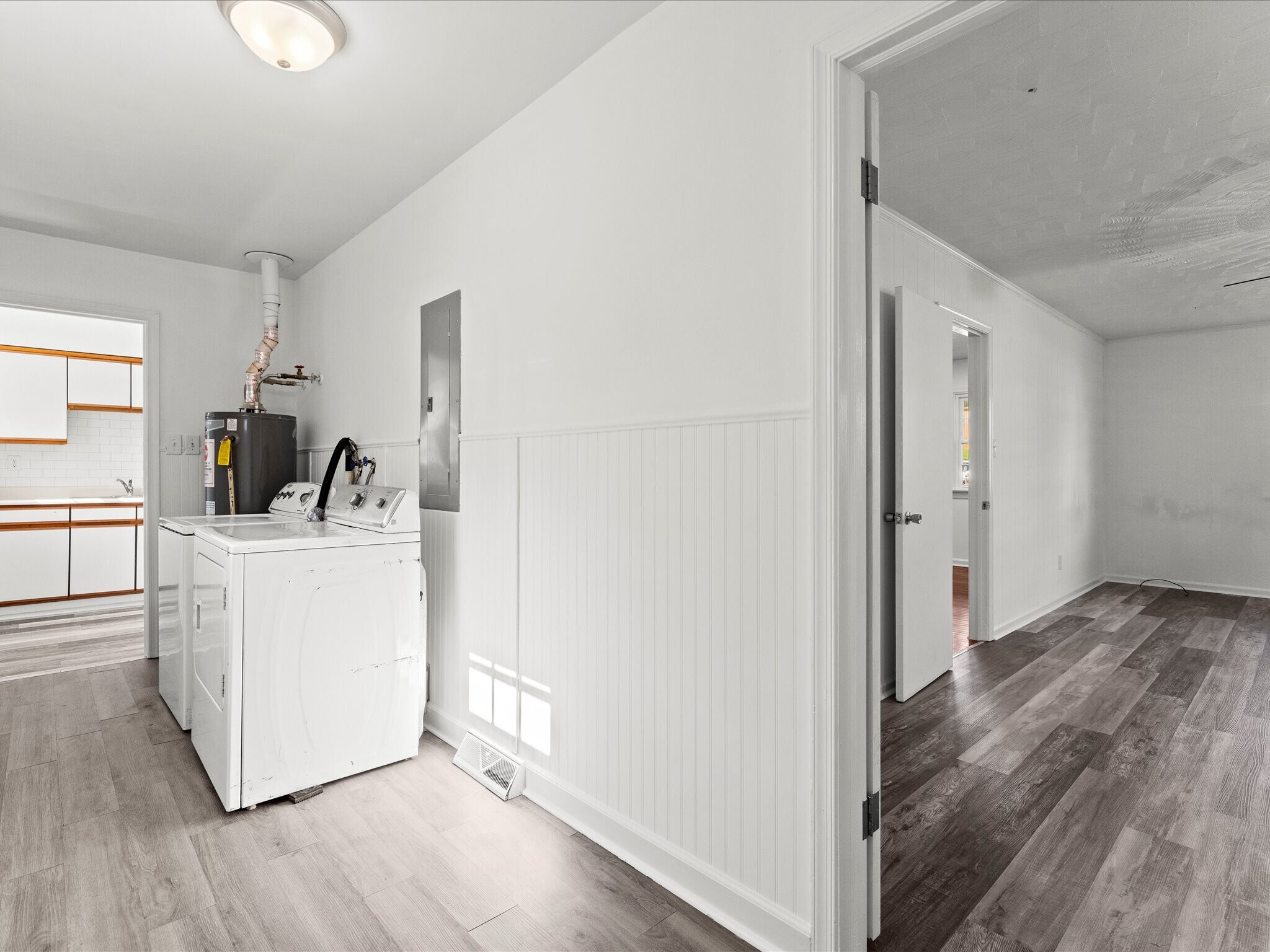 Building Photo - 3025 Glenan Dr
