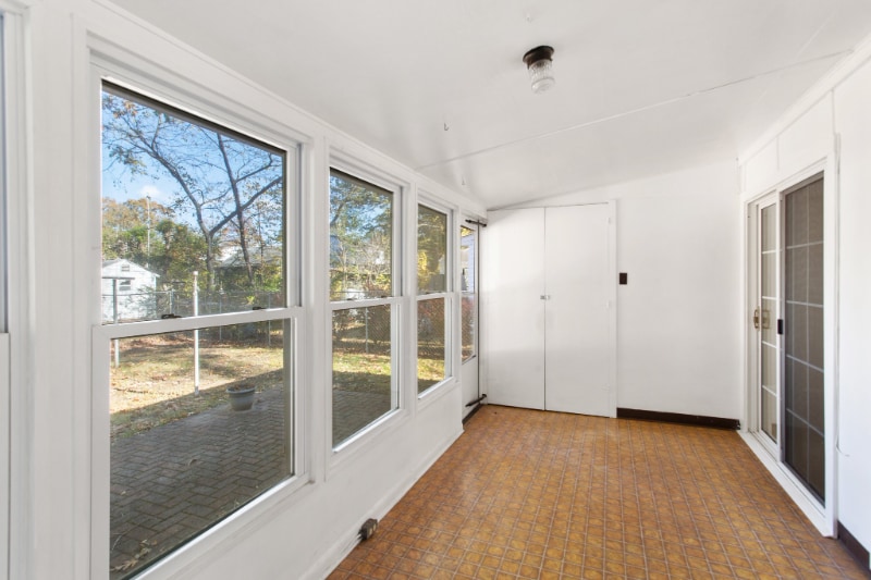 Building Photo - 1409 Seward Dr