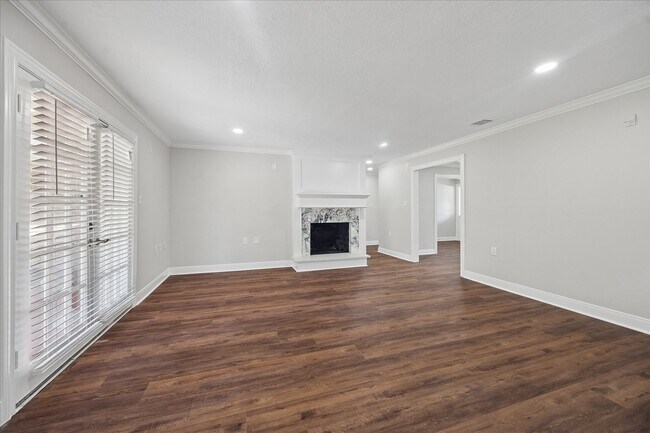 Building Photo - 3806 Murworth Dr