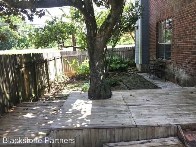 Building Photo - 2 br, 2.5 bath House - 80 Brent Ct