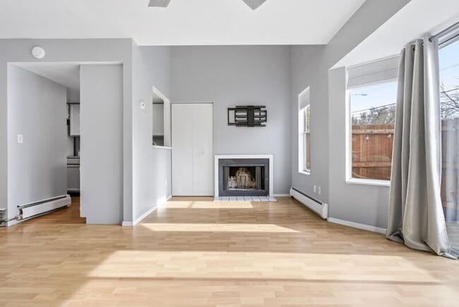 Building Photo - 5407 W 16th Ave