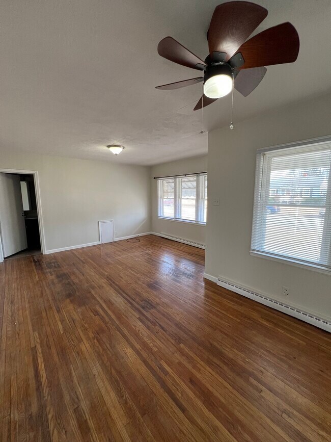 Building Photo - 152 N 37th St