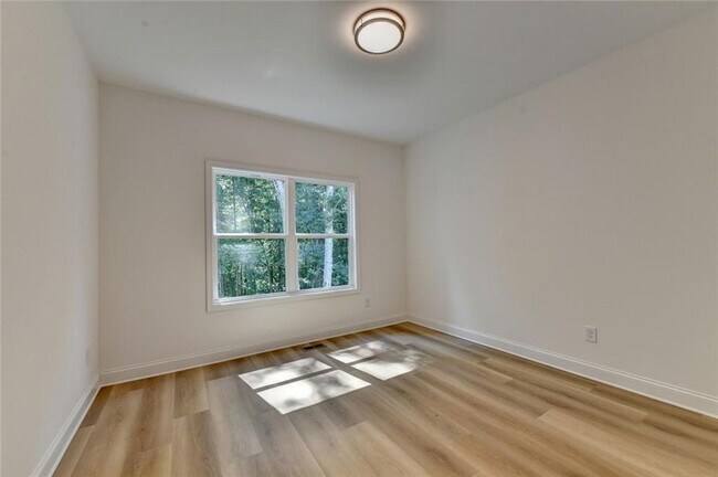 Building Photo - 9135 Fox Trail Ln
