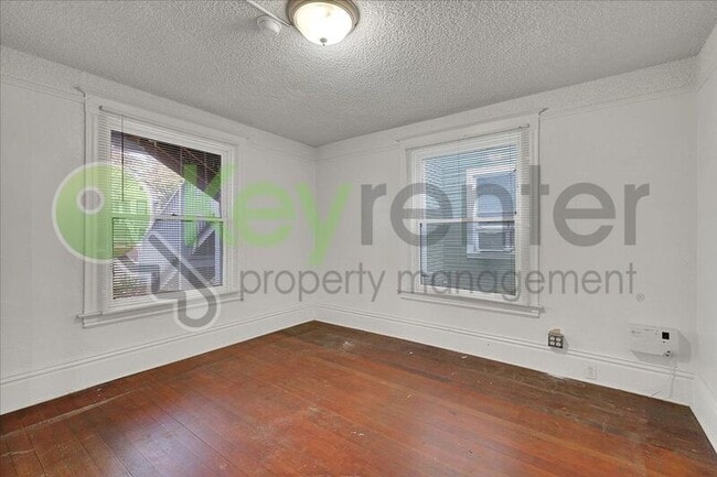 Building Photo - 1827 T St