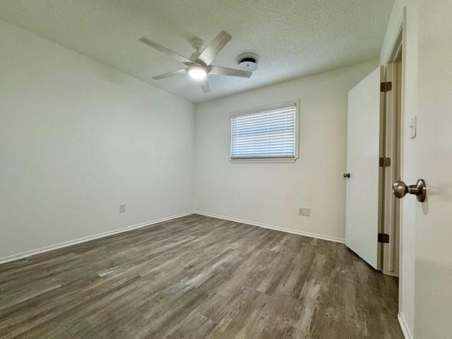 Building Photo - 1300 W Rolling Oaks Dr