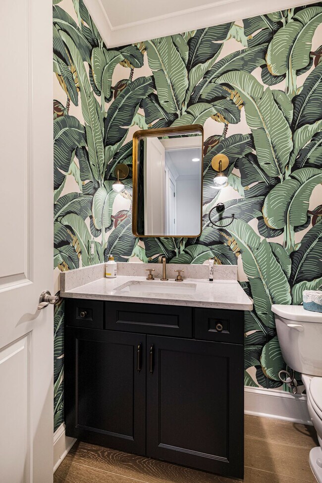 Primary Photo - 456 Altamaha St