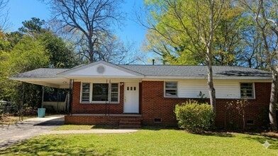 Building Photo - 1806 Camelot Dr