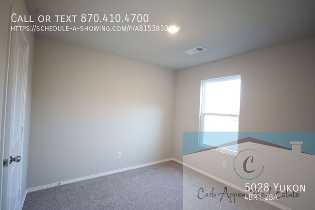 Building Photo - Move in special $900!!  New construction i...