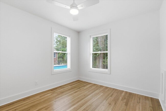 Building Photo - 421 E Jennings St