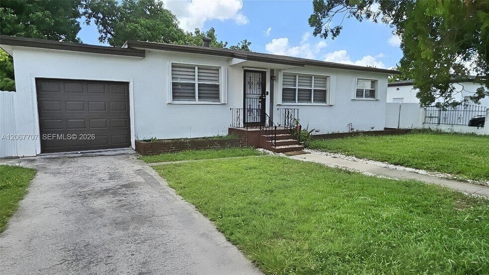 Building Photo - 18011 NW 6th Pl