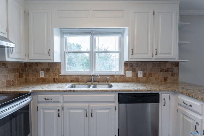 Building Photo - 109 Chickasaw Trail