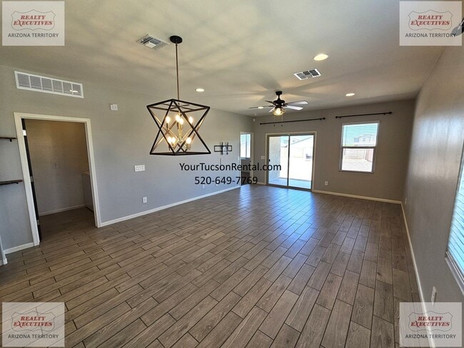 Building Photo - Star Valley 2024 single story 3/2