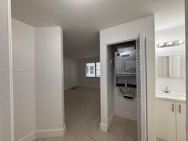 Building Photo - 1745 NW 47th Terrace
