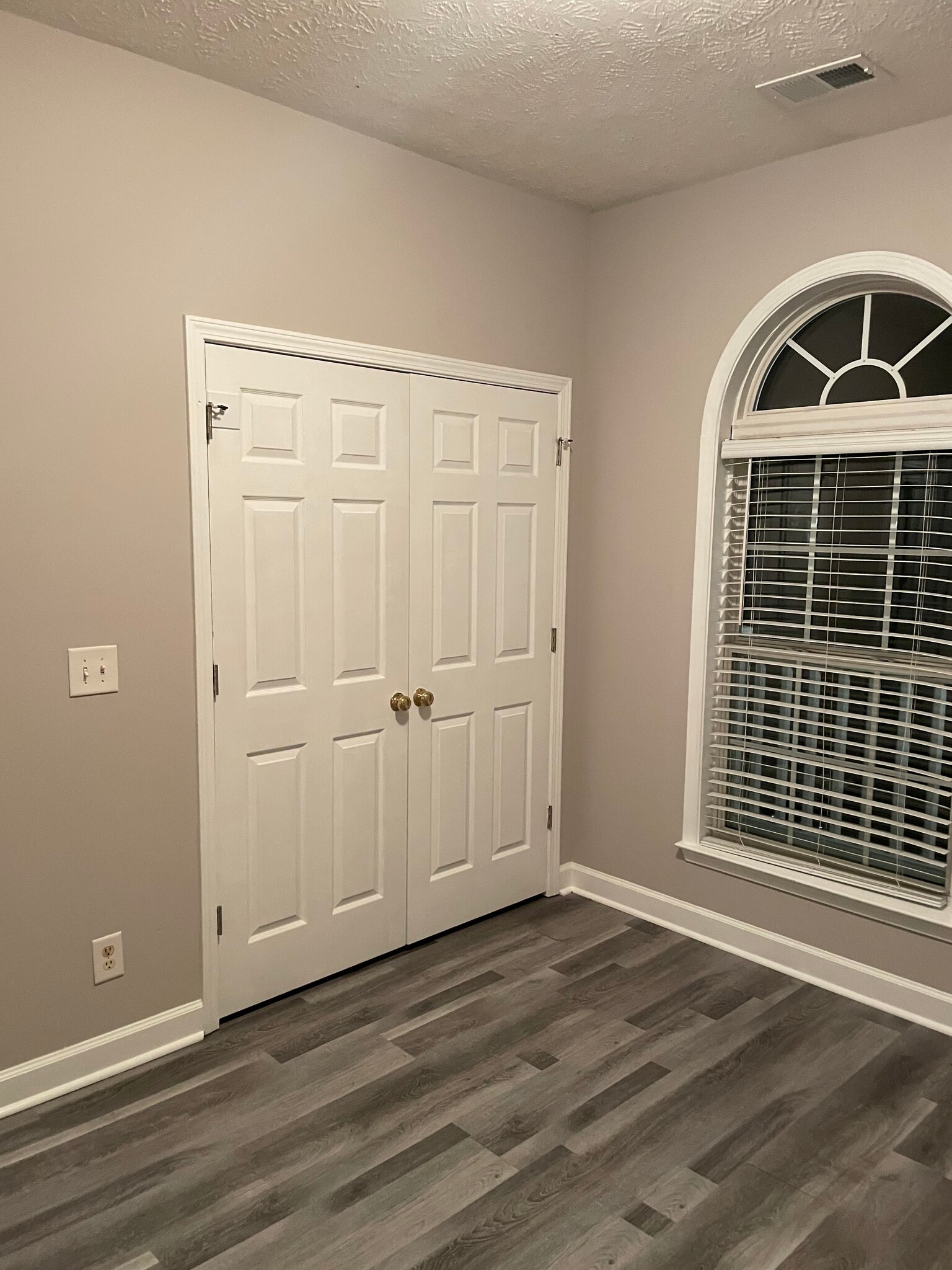 Building Photo - 125 Ashley Park Dr