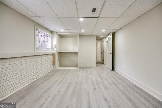 Building Photo - 3254 Newcastle Way