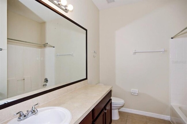 Building Photo - 2111 Conifer Ave